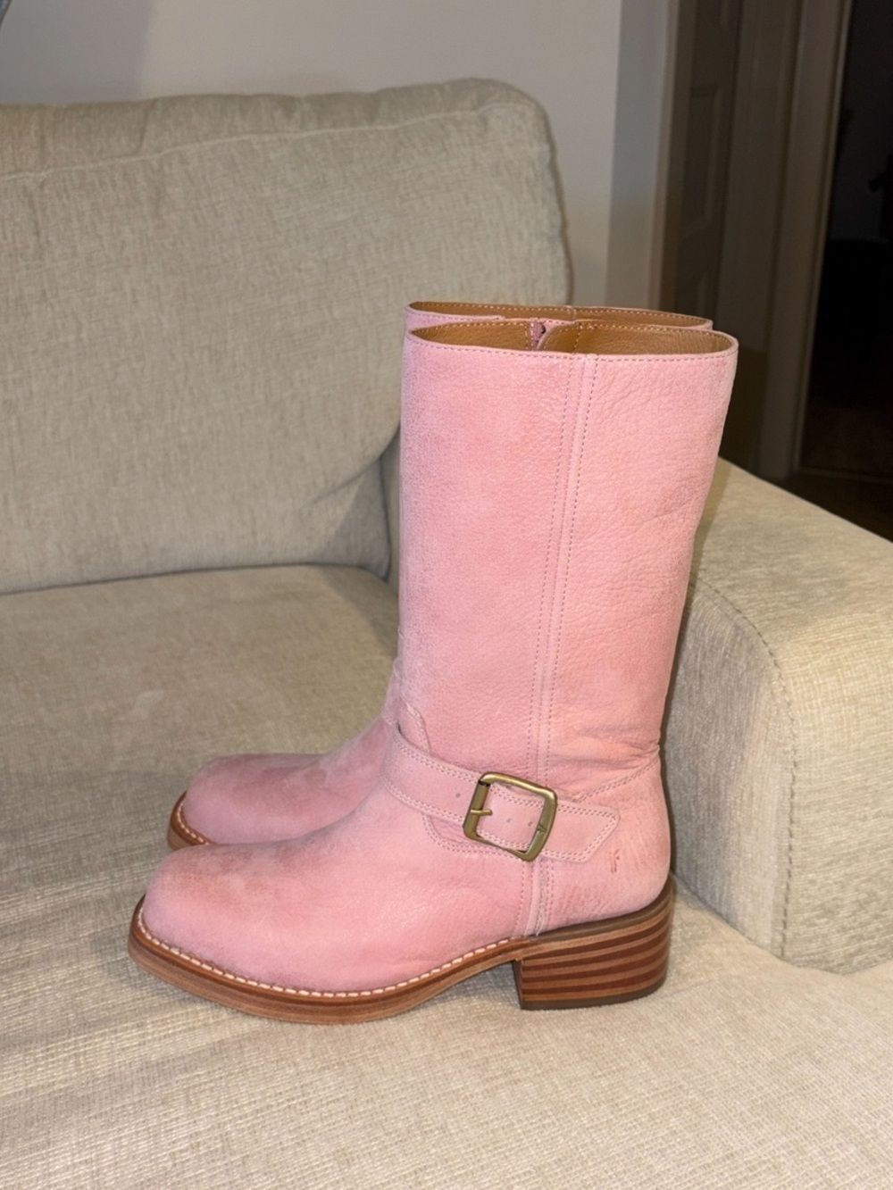 Frye Campus Buckle Boots Pink Heeled Leather Mid Calf Women’s Shoes Size 8 NEW - Picture 14 of 15